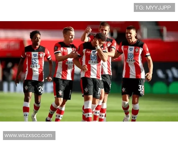 斯托克城迎战诺维奇展现英冠激烈对抗精彩瞬间